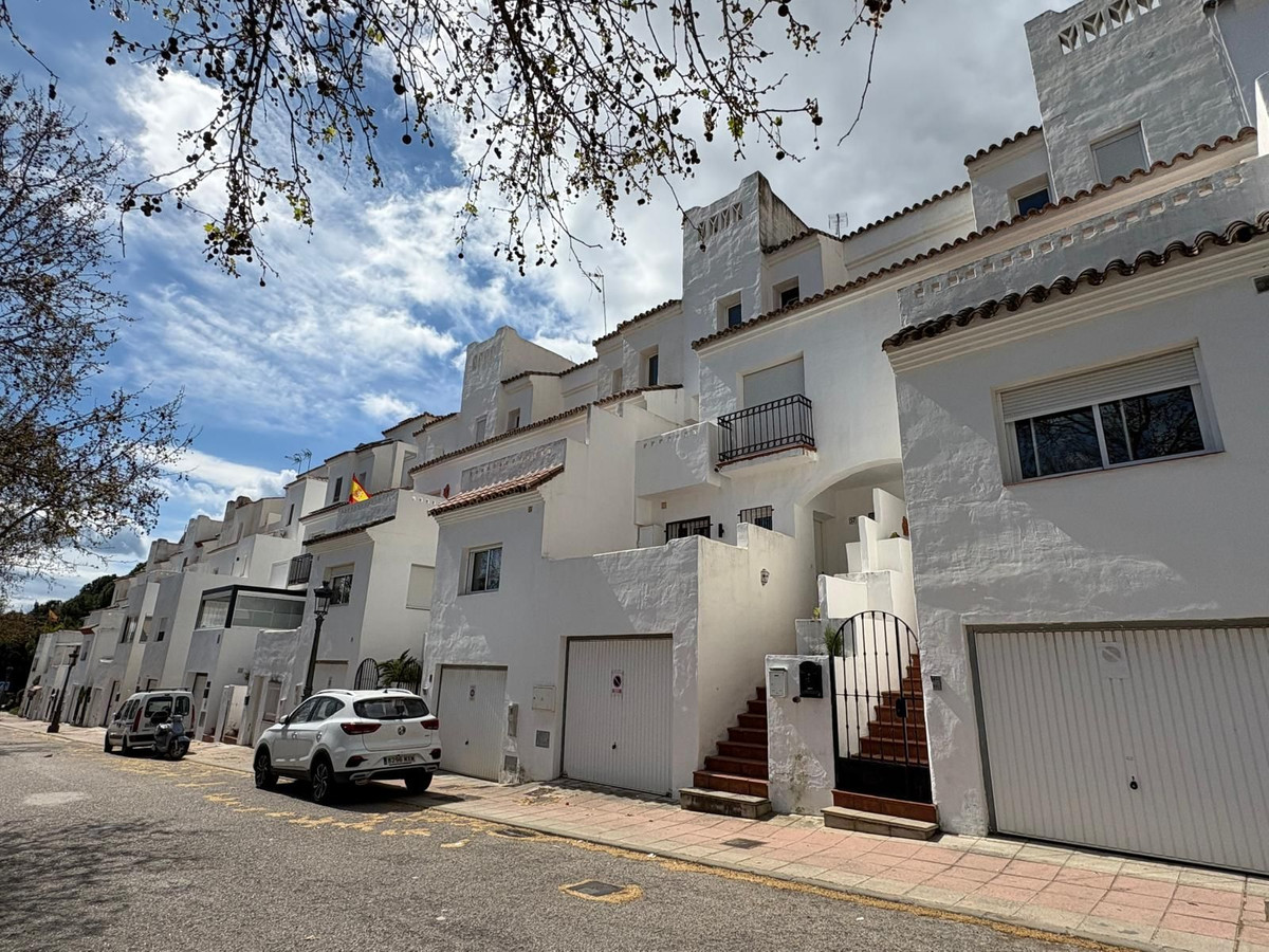 Huis te koop in Estepona | 4 slaapkamers H5355109