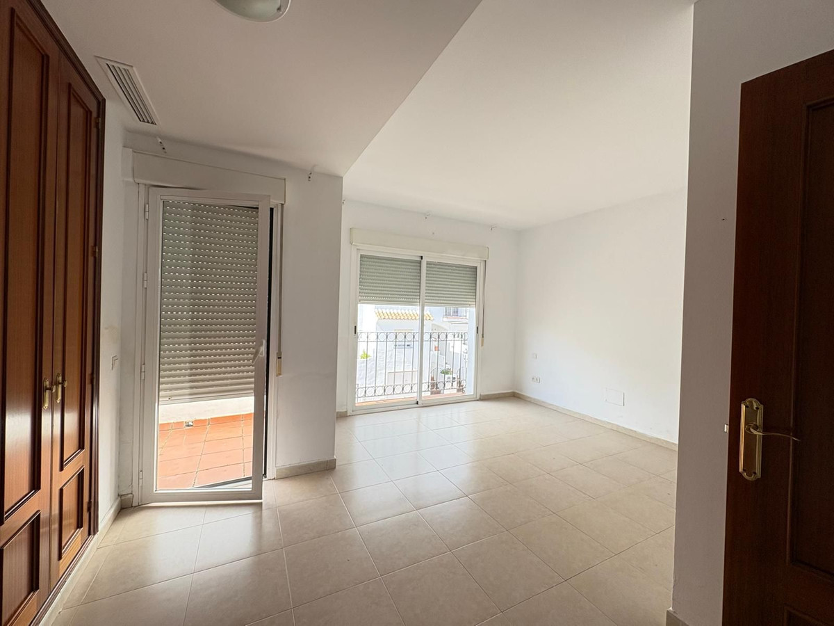 Huis te koop in Estepona | 4 slaapkamers H5355109