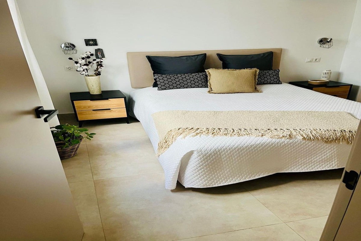 Huis te koop in Estepona | 4 slaapkamers H5356102