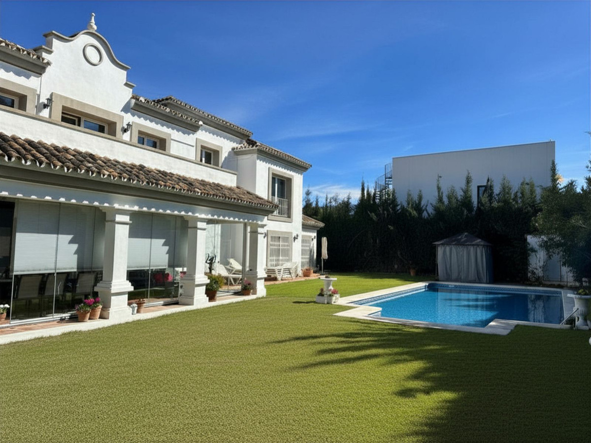Huis te koop in Estepona | 4 slaapkamers H5357473