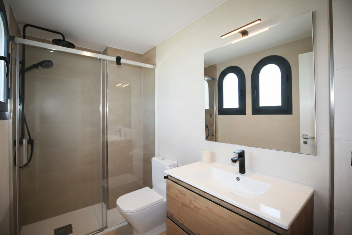 Huis te koop in Estepona | 3 slaapkamers H5357827