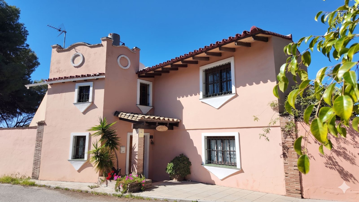 Huis te koop in Estepona | 3 slaapkamers H5358457