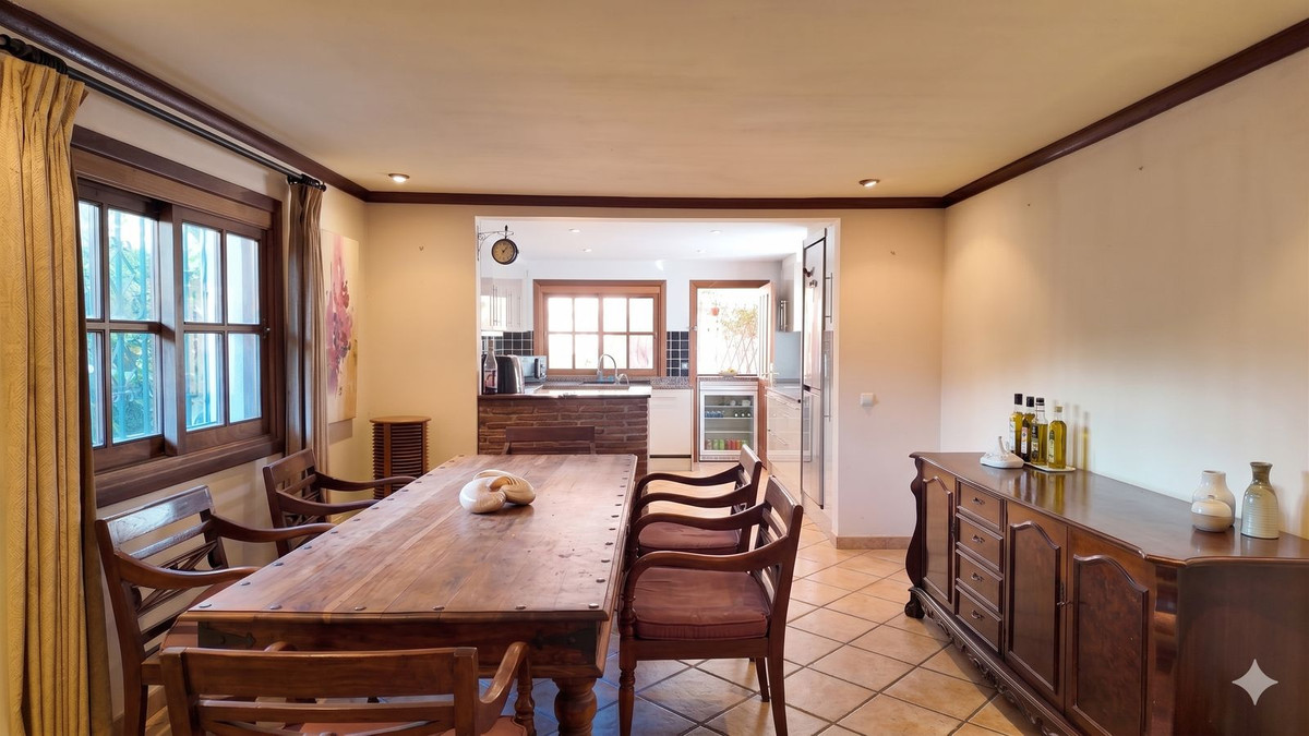 Huis te koop in Estepona | 3 slaapkamers H5358457