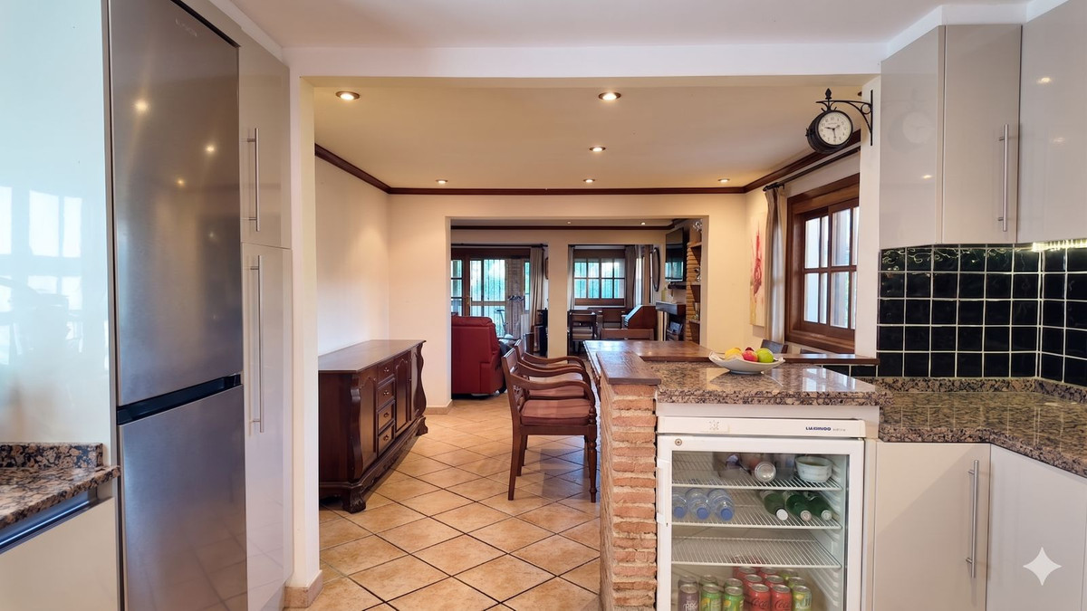 Huis te koop in Estepona | 3 slaapkamers H5358457