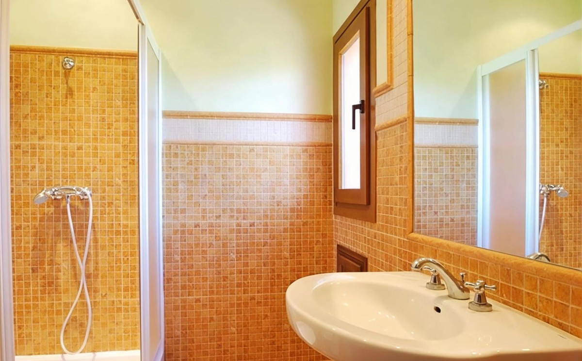 Huis te koop in Estepona | 5 slaapkamers H5358481