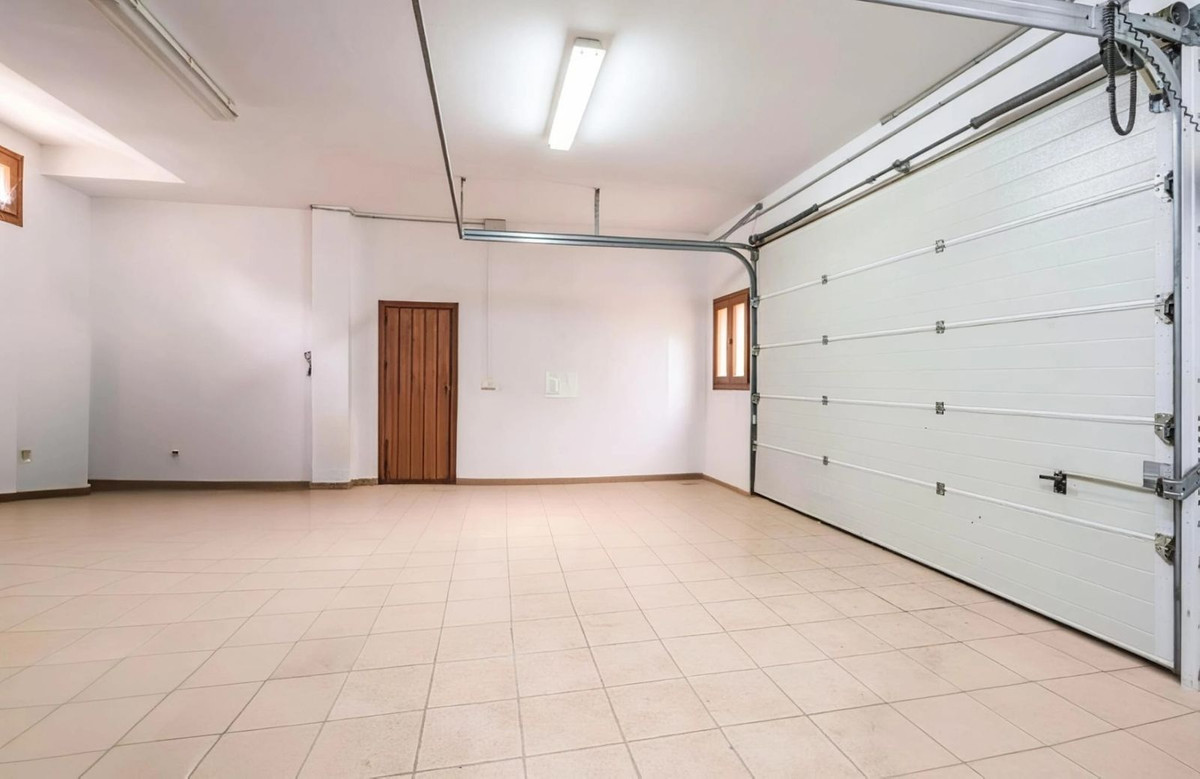 Huis te koop in Estepona | 5 slaapkamers H5358481