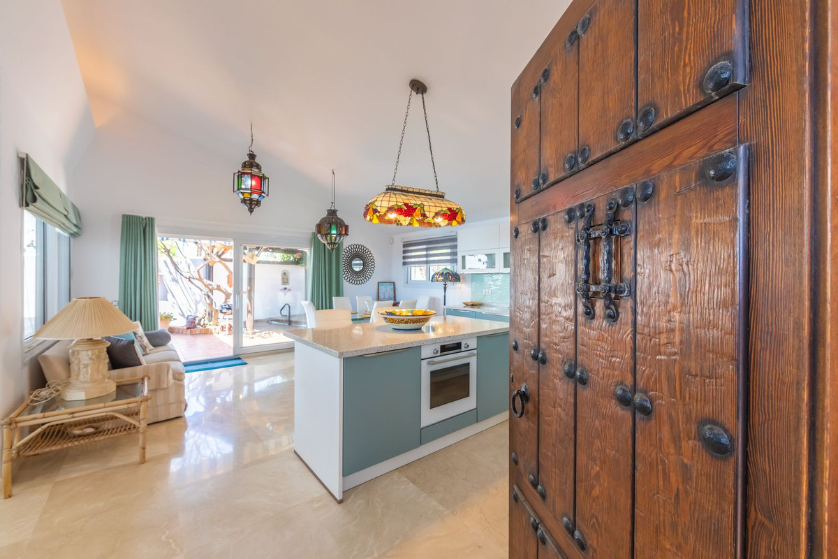 Huis te koop in Estepona | 3 slaapkamers H5359294