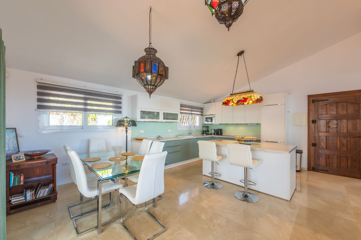 Huis te koop in Estepona | 3 slaapkamers H5359294