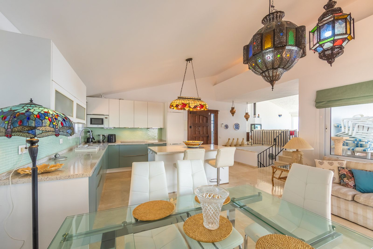 Huis te koop in Estepona | 3 slaapkamers H5359294