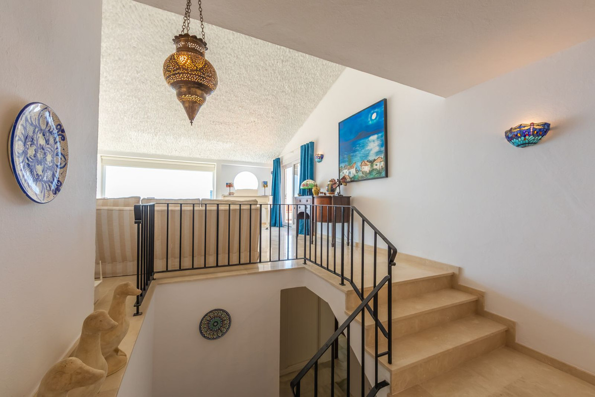 Huis te koop in Estepona | 3 slaapkamers H5359294