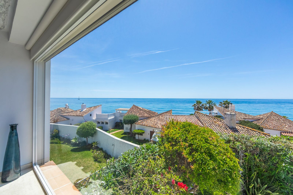 Huis te koop in Estepona | 3 slaapkamers H5359294