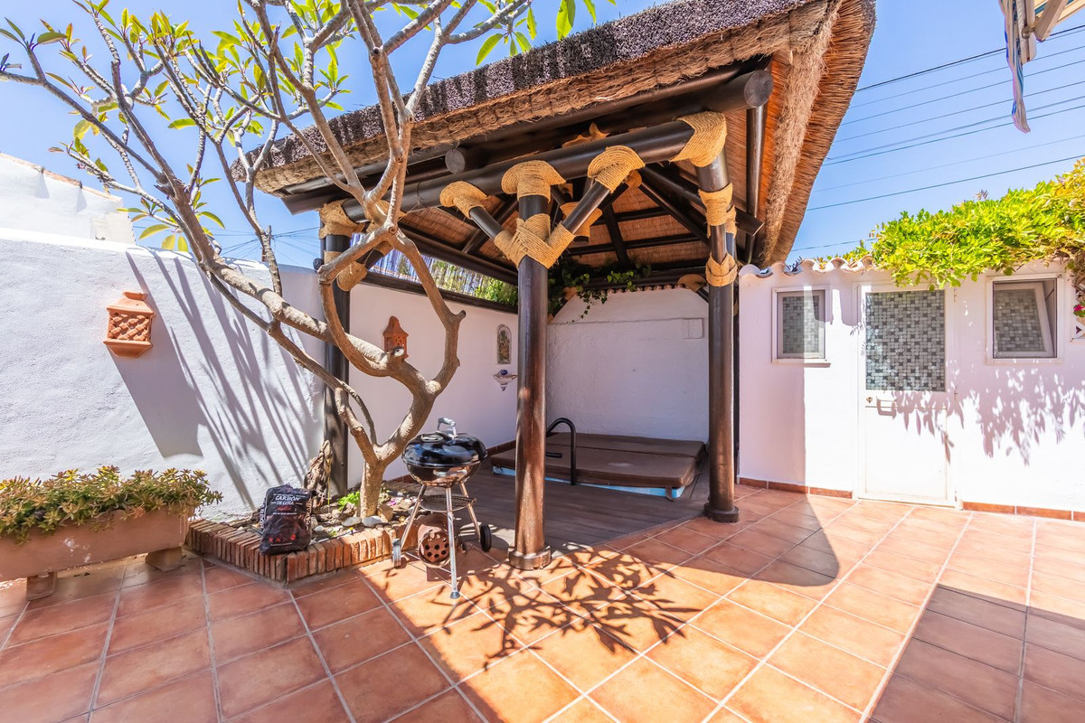 Huis te koop in Estepona | 3 slaapkamers H5359294