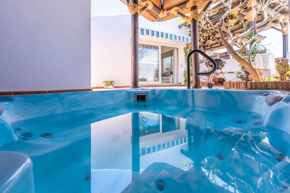 Huis te koop in Estepona | 3 slaapkamers H5359294