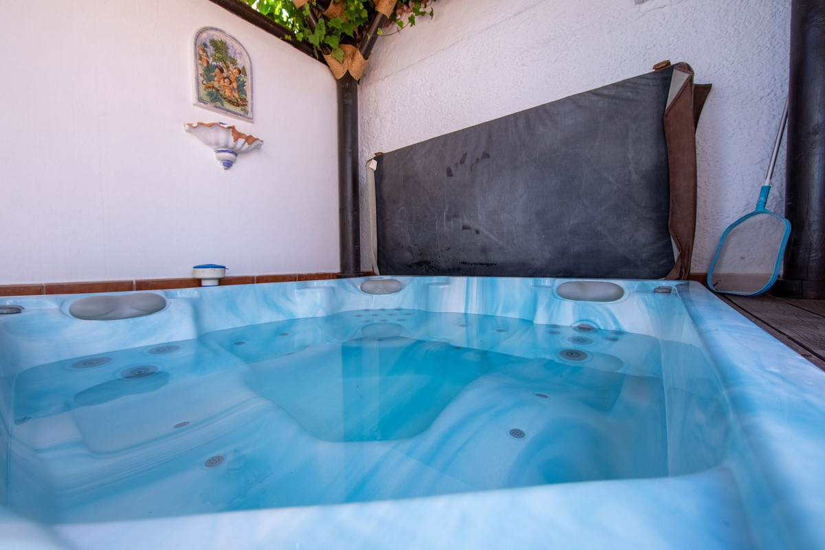 Huis te koop in Estepona | 3 slaapkamers H5359294