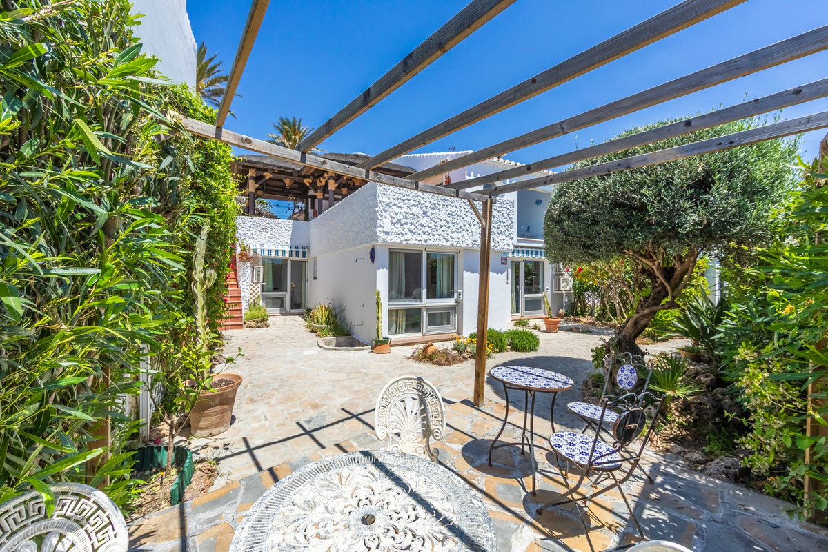 Huis te koop in Estepona | 3 slaapkamers H5359294