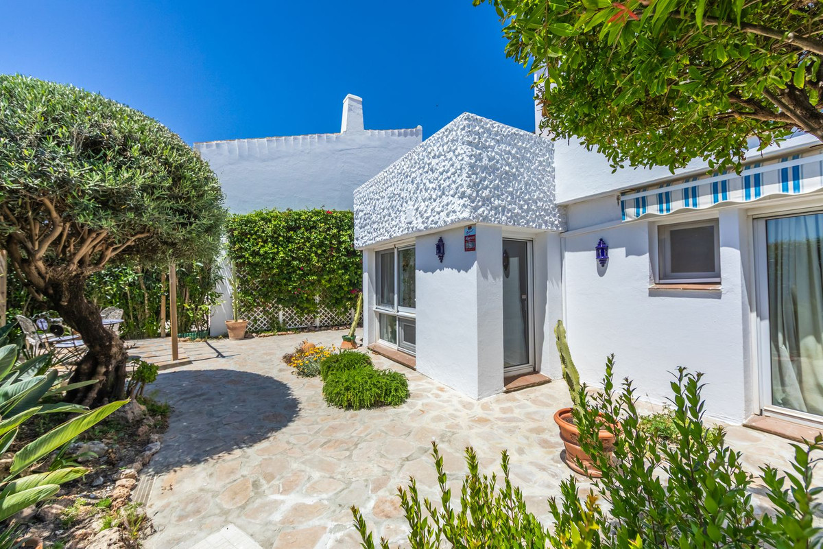 Huis te koop in Estepona | 3 slaapkamers H5359294