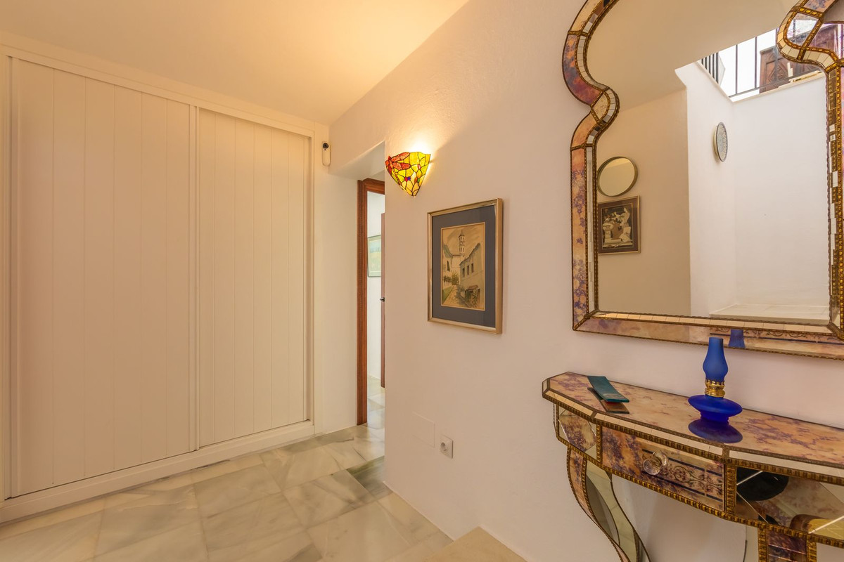 Huis te koop in Estepona | 3 slaapkamers H5359294