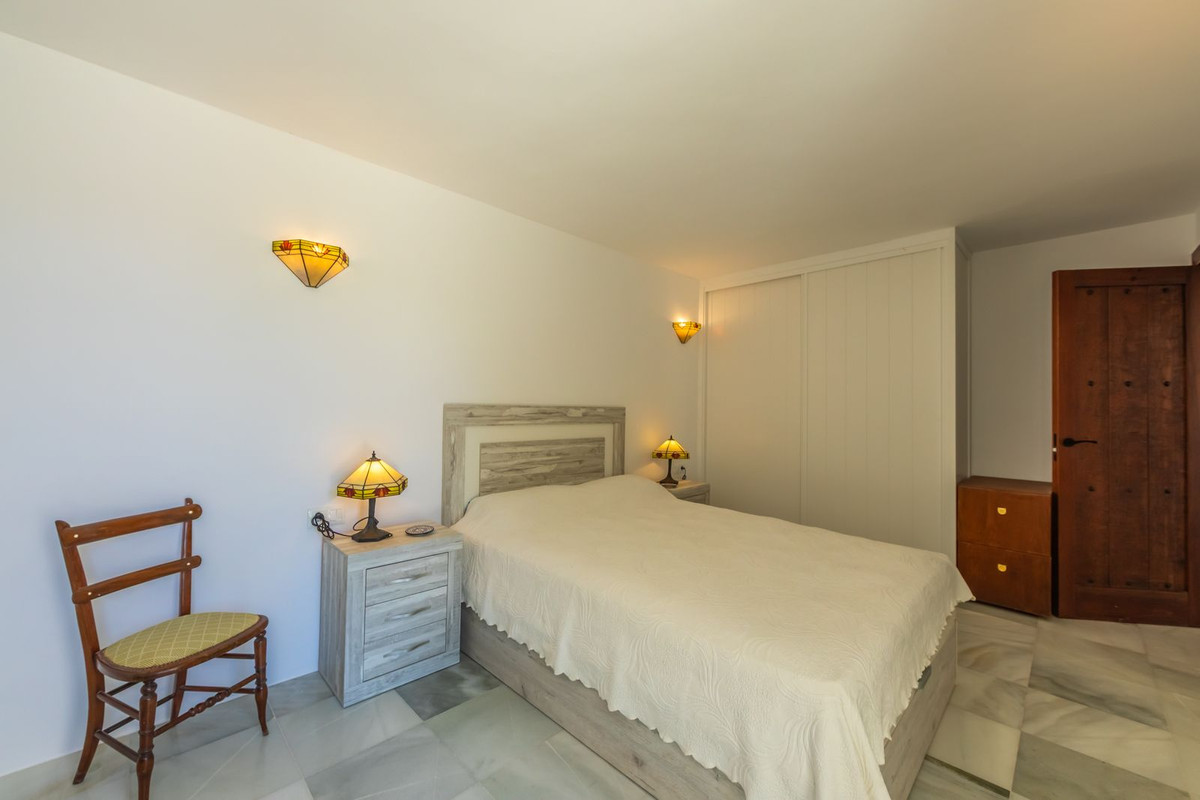 Huis te koop in Estepona | 3 slaapkamers H5359294