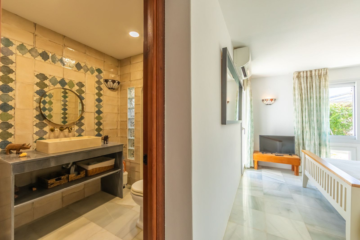 Huis te koop in Estepona | 3 slaapkamers H5359294