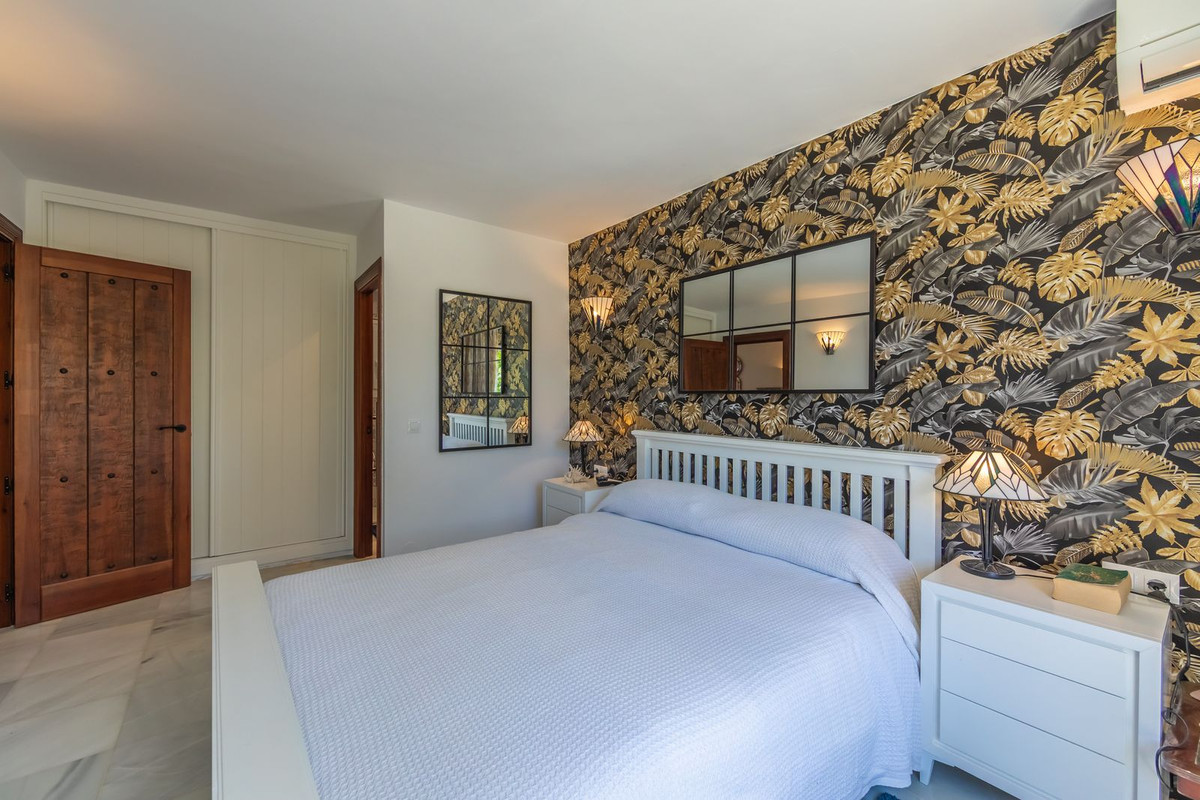Huis te koop in Estepona | 3 slaapkamers H5359294