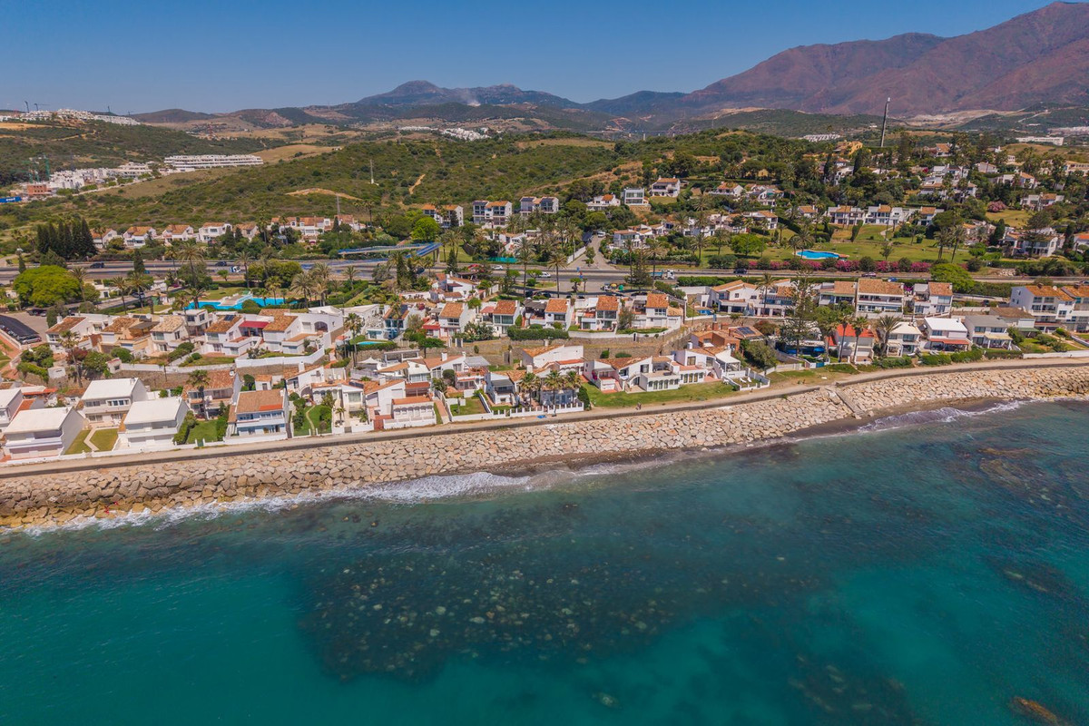 Huis te koop in Estepona | 3 slaapkamers H5359294