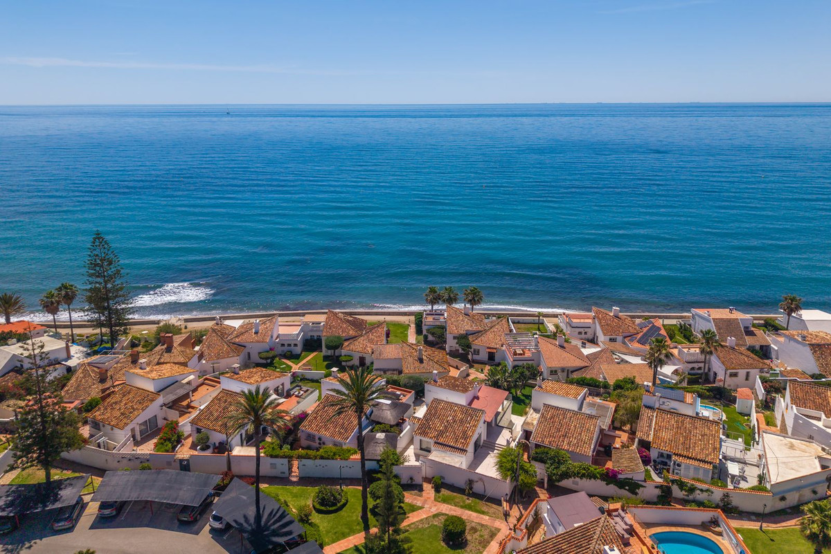 Huis te koop in Estepona | 3 slaapkamers H5359294