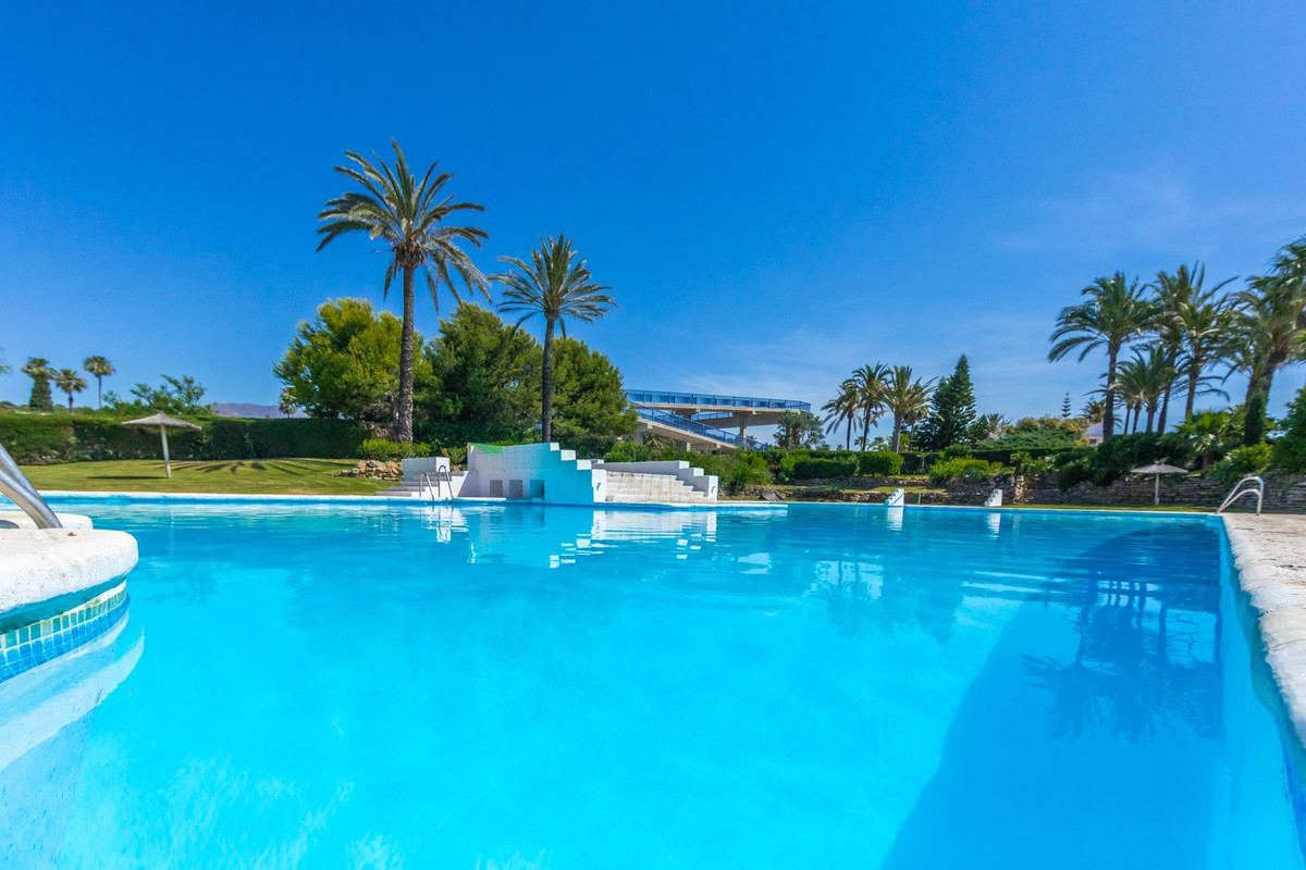 Huis te koop in Estepona | 3 slaapkamers H5359294