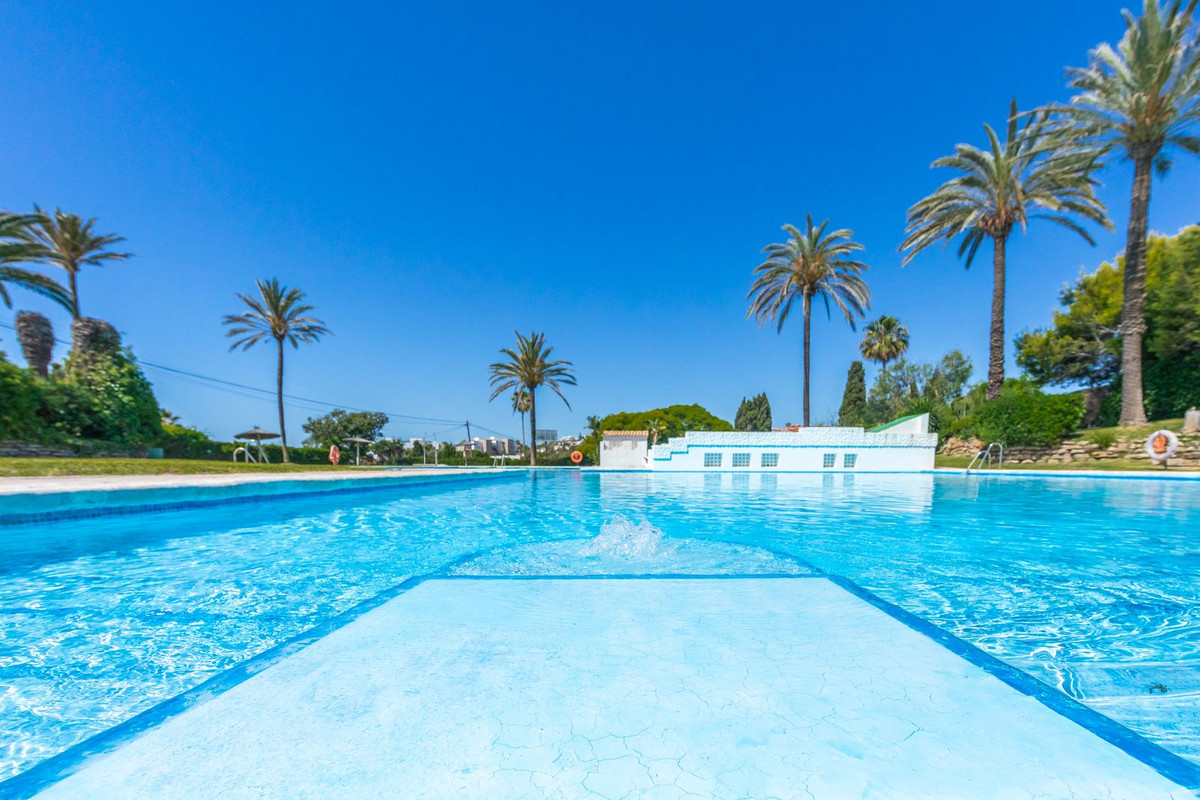 Huis te koop in Estepona | 3 slaapkamers H5359294