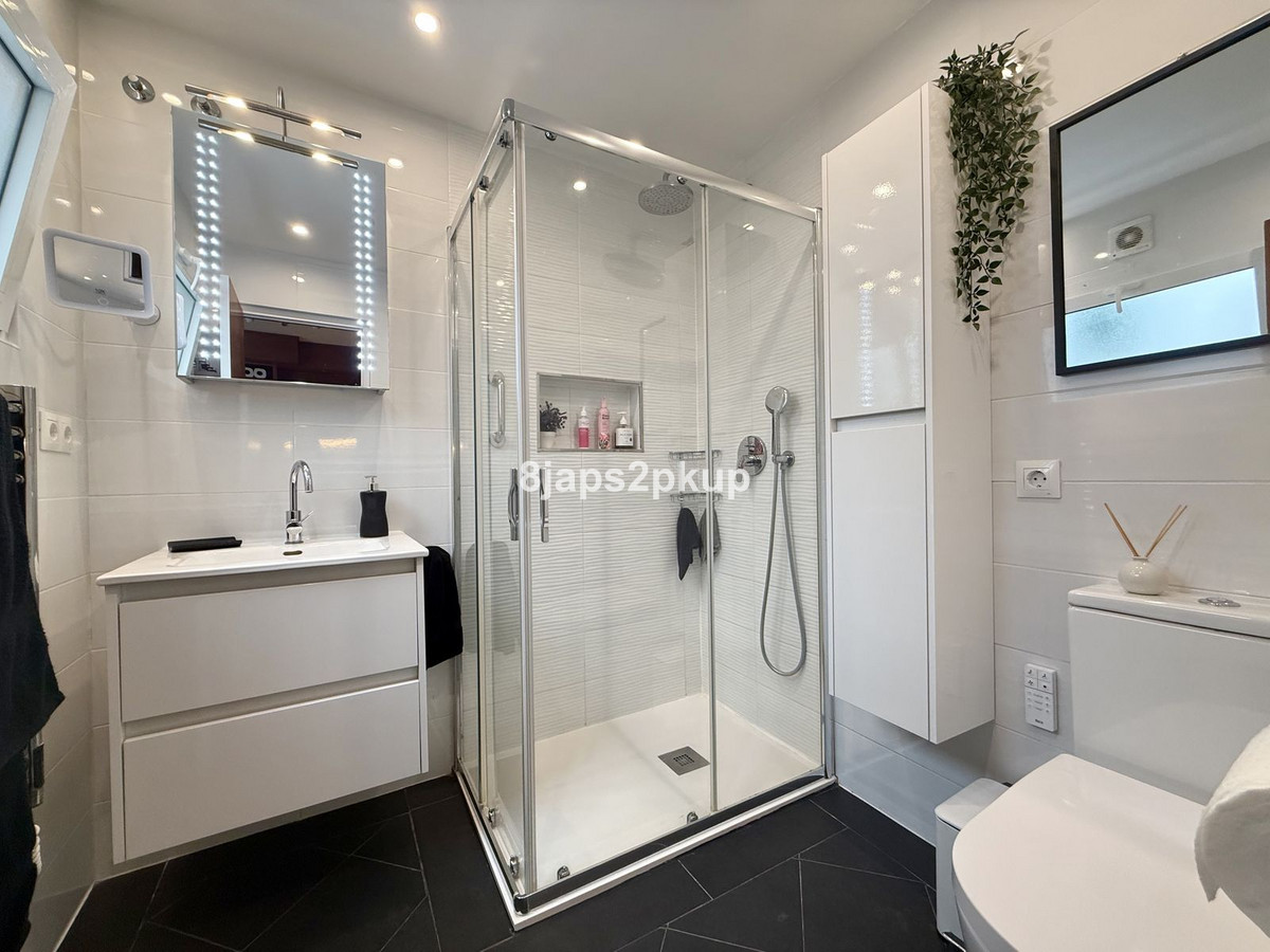 Huis te koop in Estepona | 2 slaapkamers H5360623