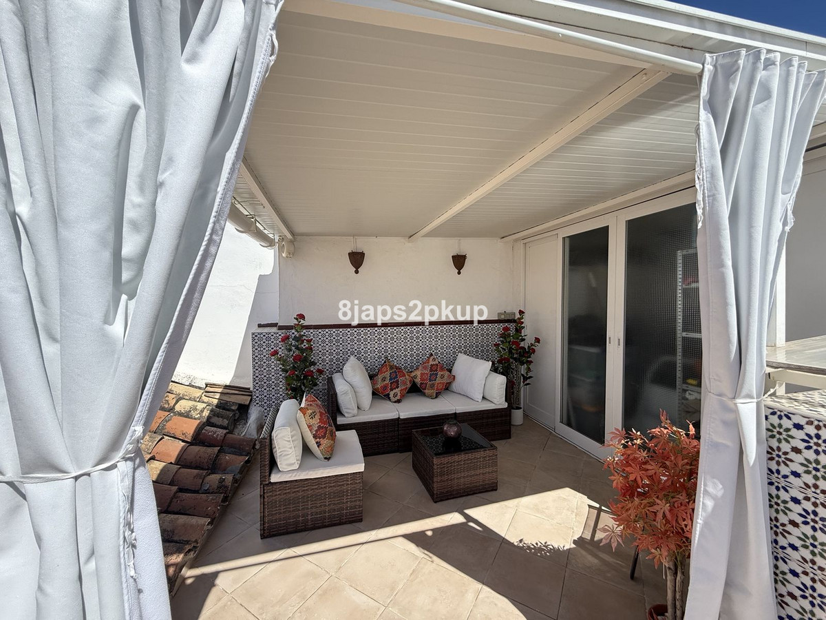 Huis te koop in Estepona | 2 slaapkamers H5360623