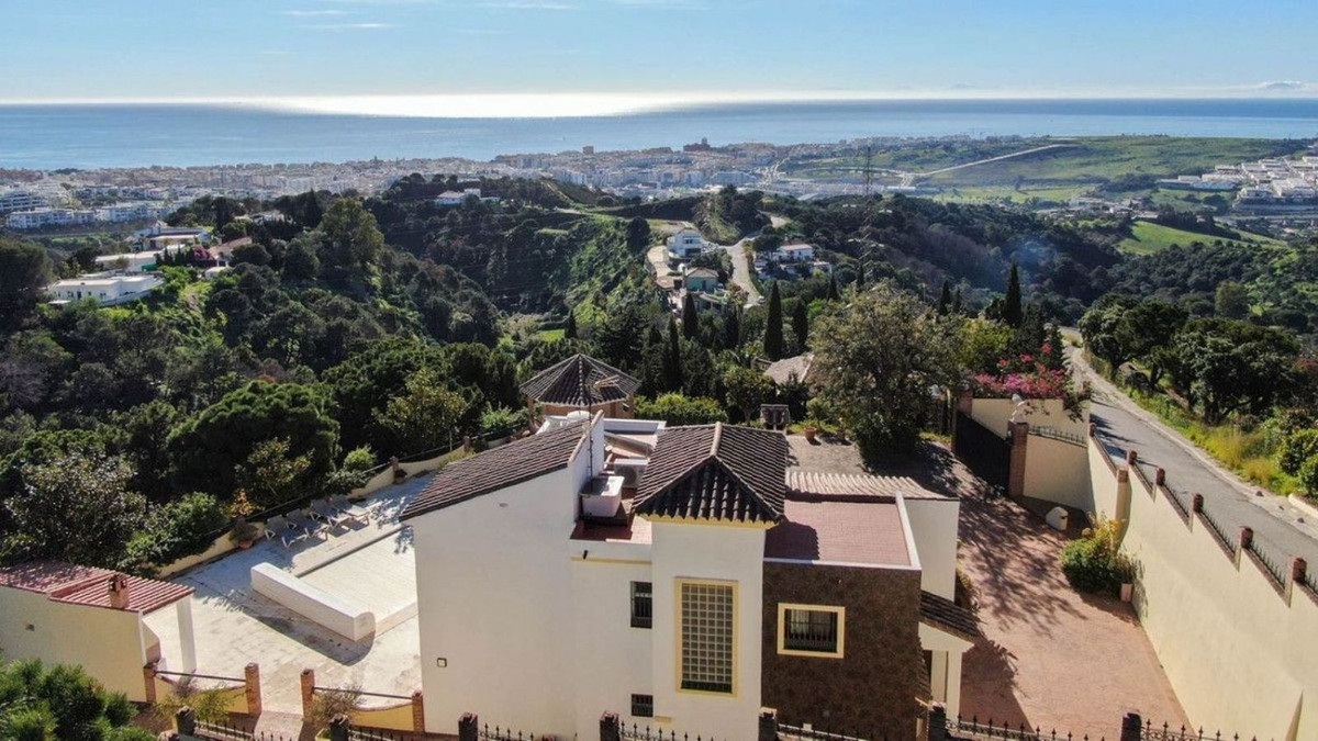 Huis te koop in Estepona | 6 slaapkamers H5361070