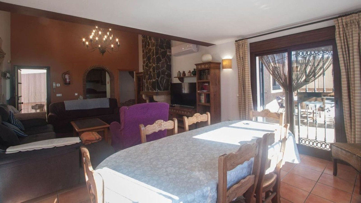 Huis te koop in Estepona | 6 slaapkamers H5361070