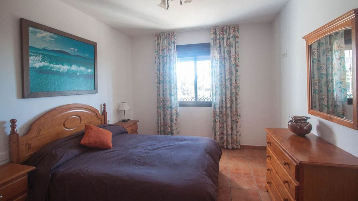 Huis te koop in Estepona | 6 slaapkamers H5361070