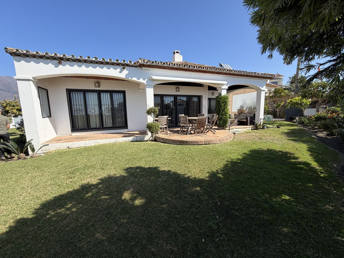 Huis te koop in Estepona | 3 slaapkamers H5361943
