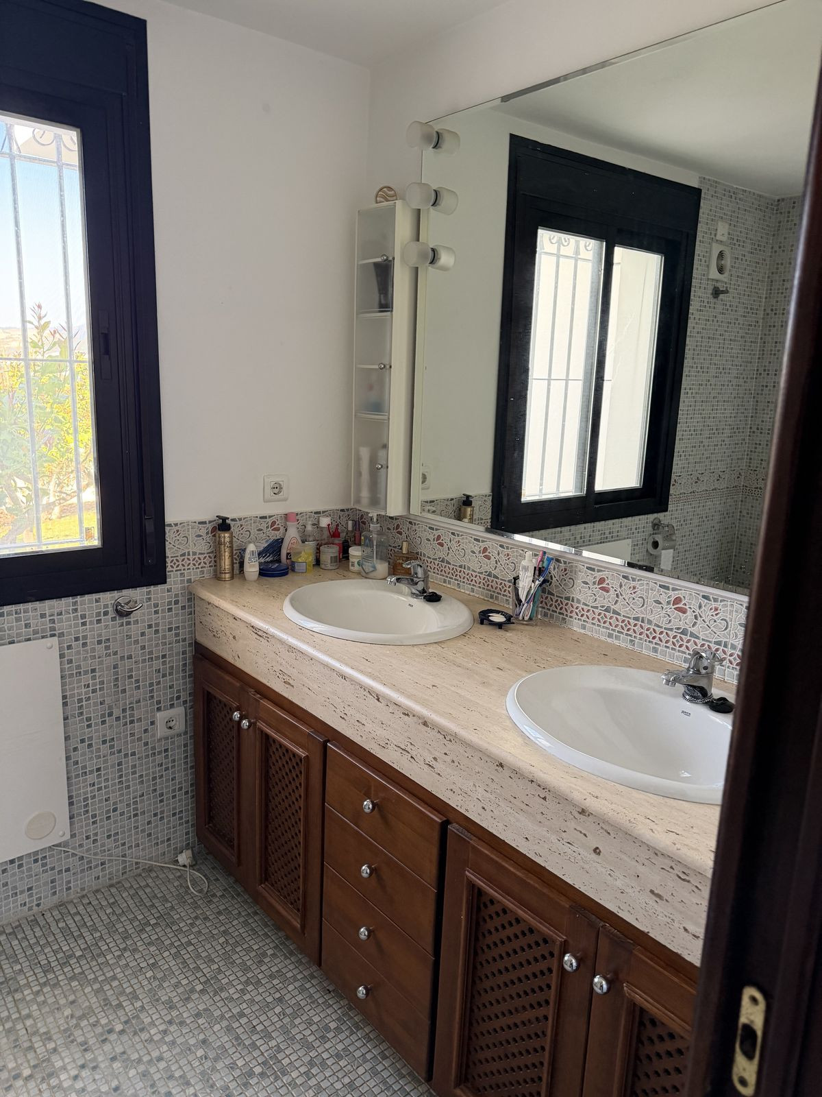 Huis te koop in Estepona | 3 slaapkamers H5361943