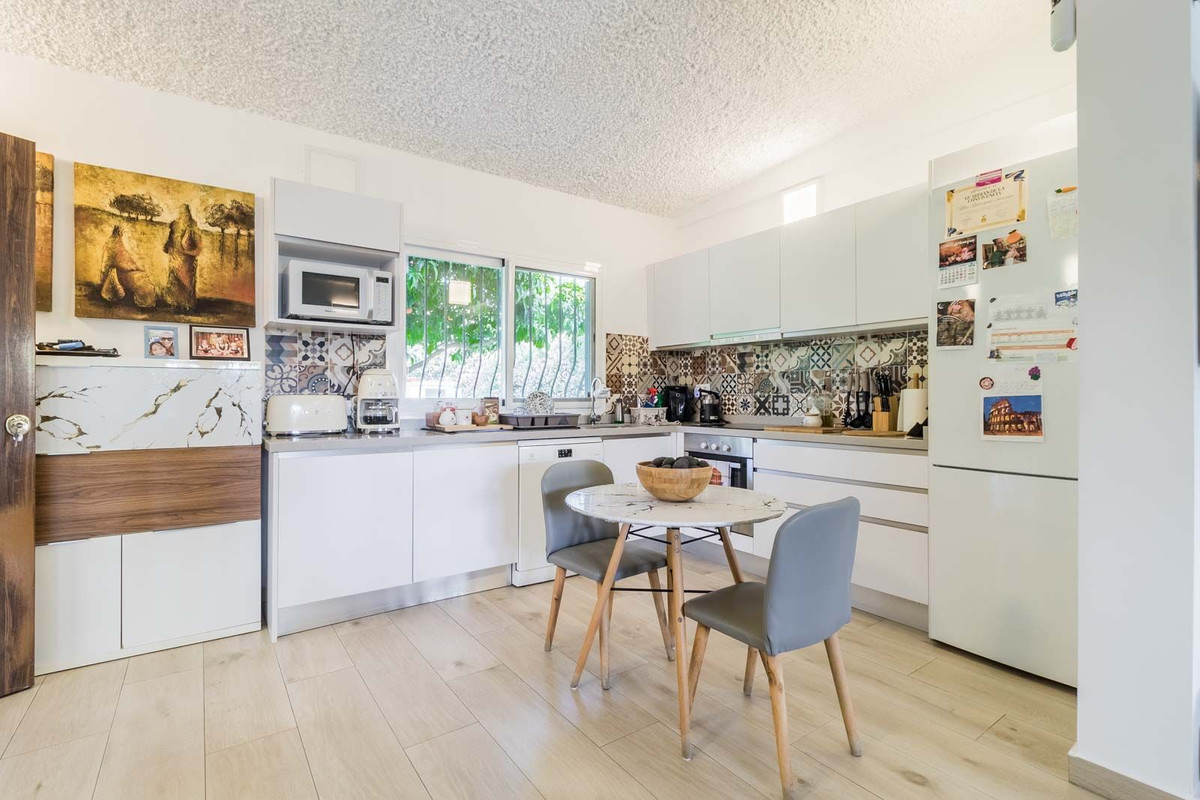 Huis te koop in Estepona | 2 slaapkamers H5362441