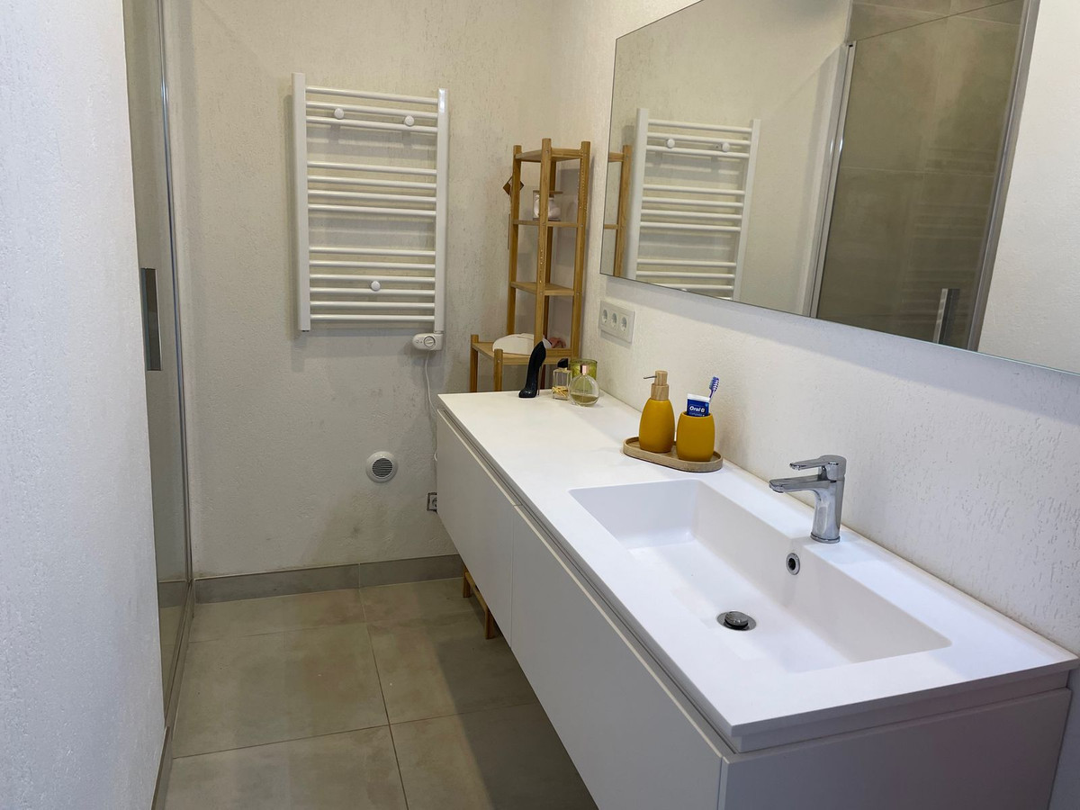 Huis te koop in Estepona | 3 slaapkamers H5362492