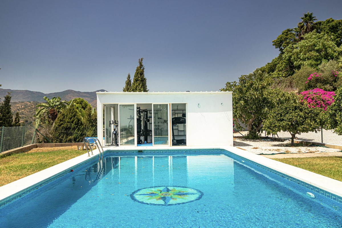 Huis te koop in Estepona | 3 slaapkamers H5362492