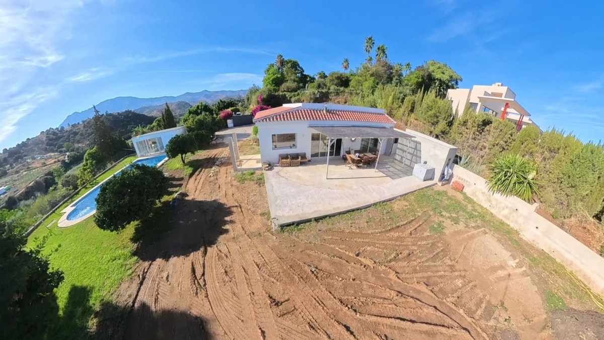 Huis te koop in Estepona | 3 slaapkamers H5362492