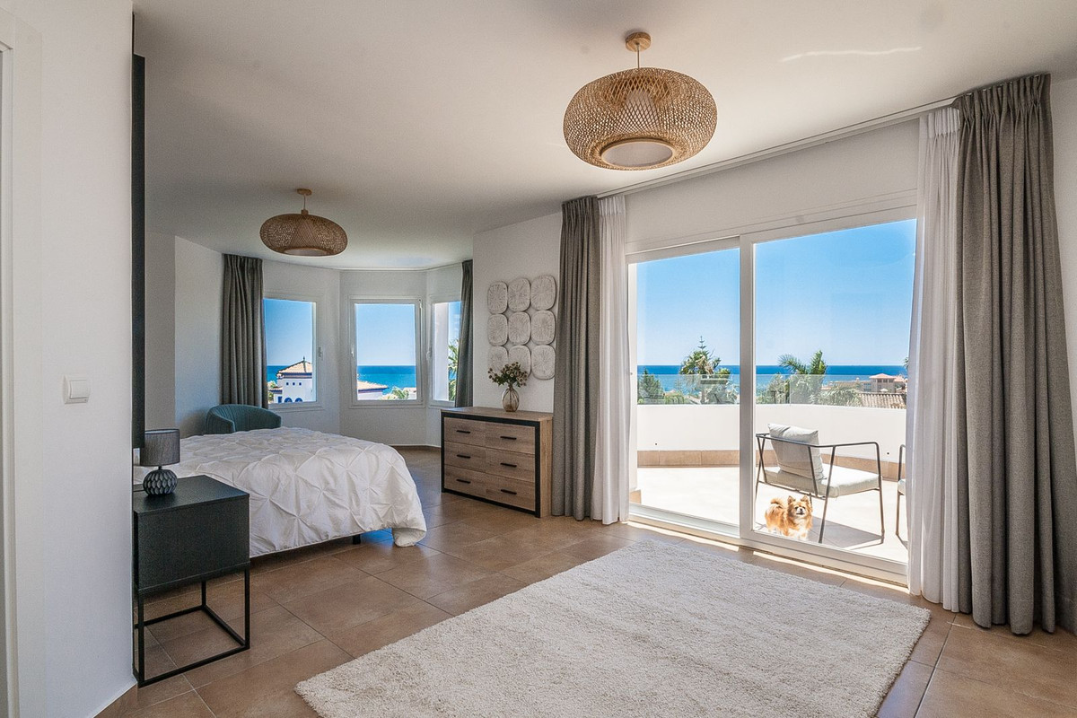 Huis te koop in Estepona | 6 slaapkamers H5362528