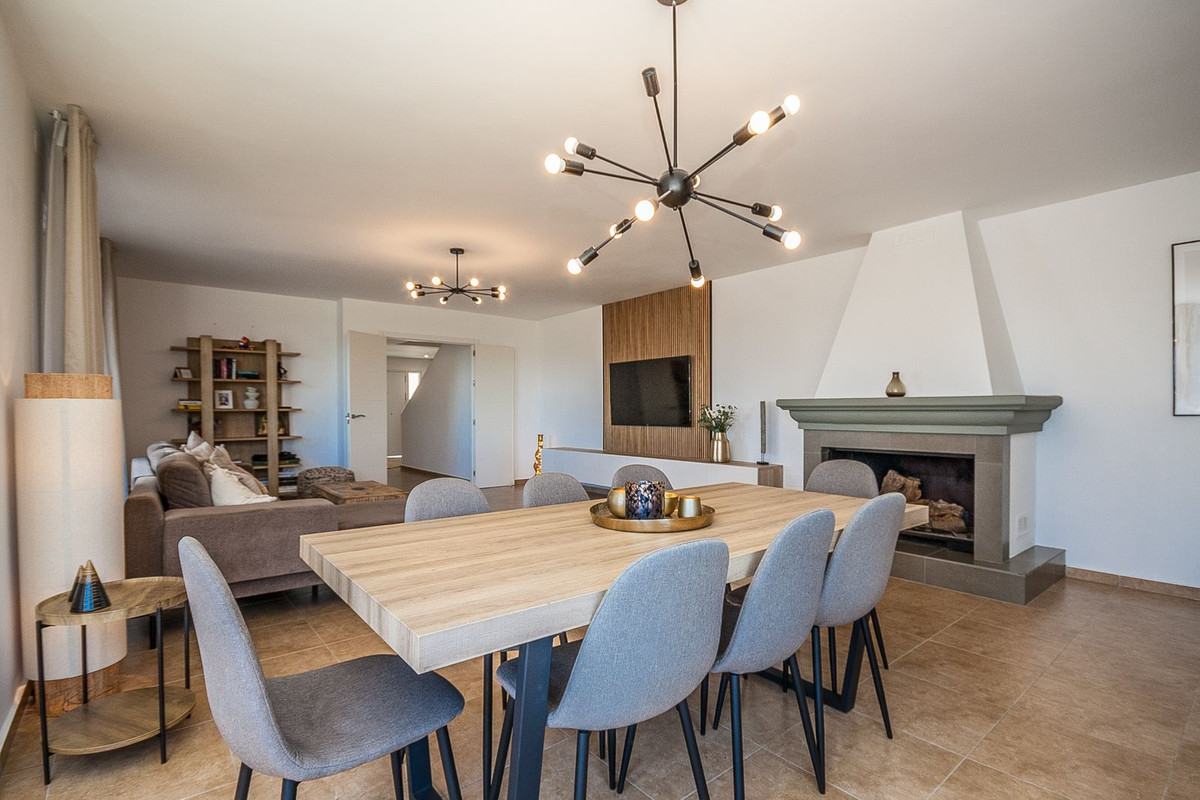 Huis te koop in Estepona | 6 slaapkamers H5362528