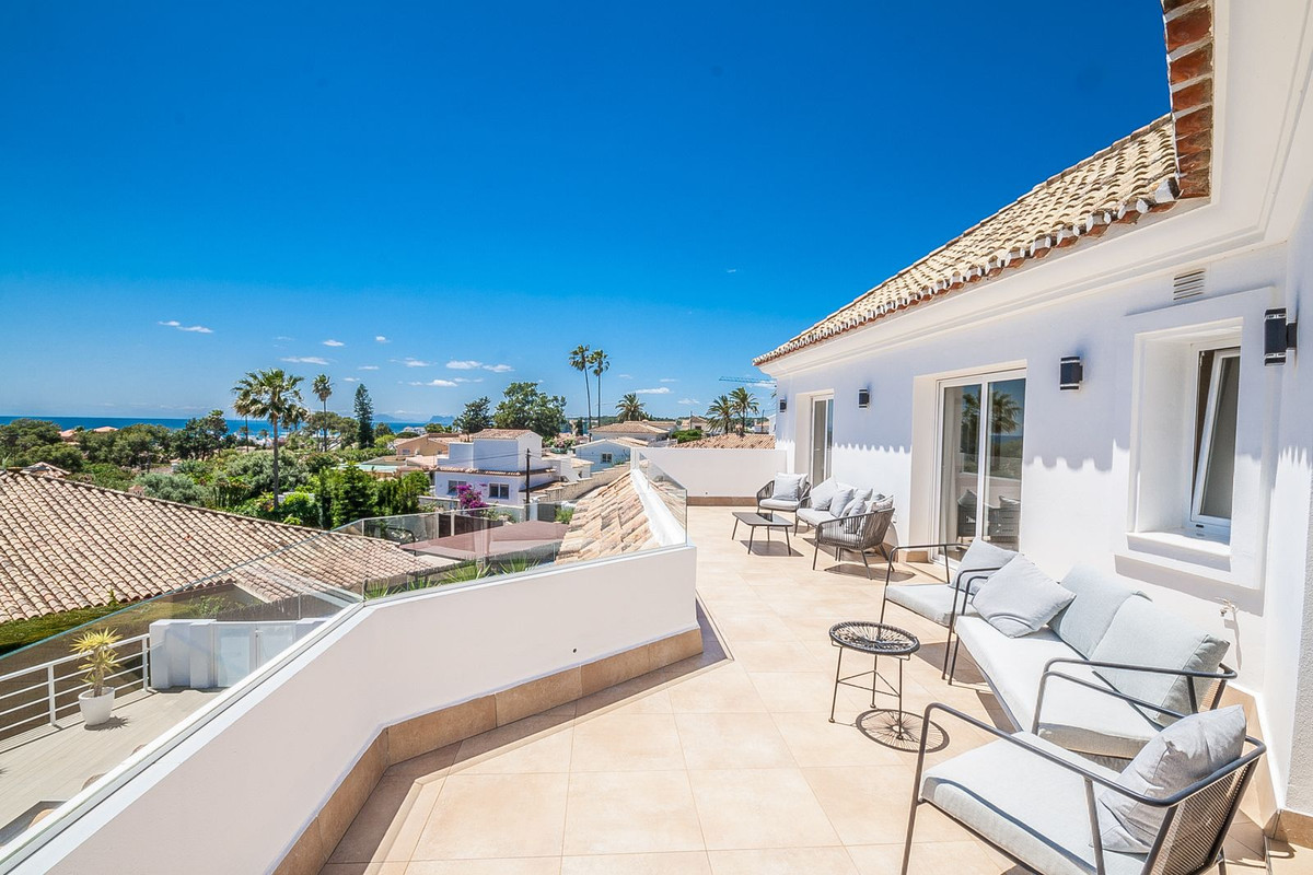 Huis te koop in Estepona | 6 slaapkamers H5362528