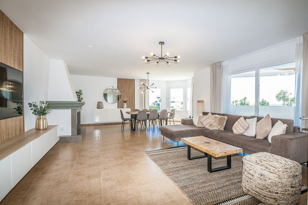 Huis te koop in Estepona | 6 slaapkamers H5362528