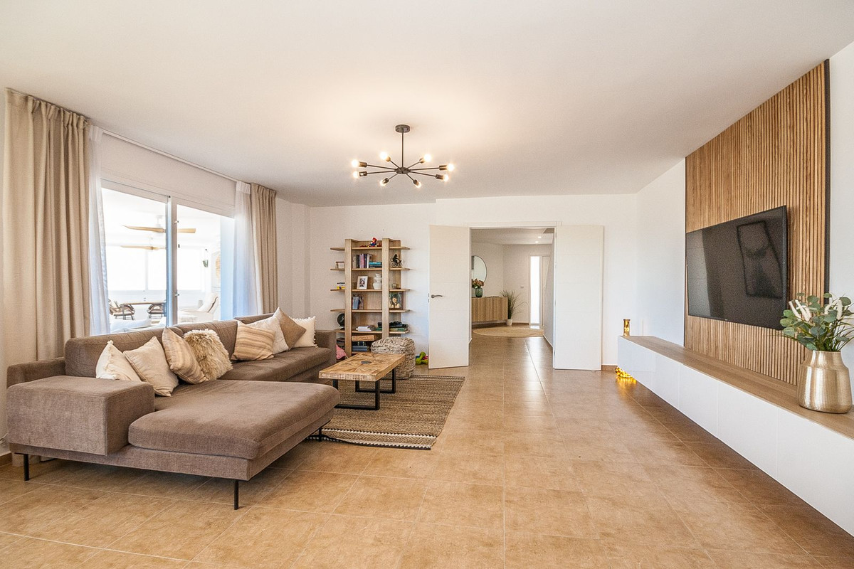 Huis te koop in Estepona | 6 slaapkamers H5362528