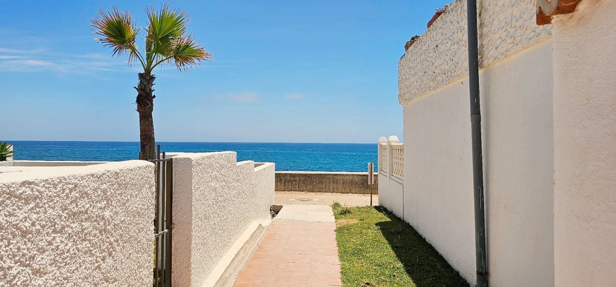 Huis te koop in Estepona | 3 slaapkamers H5363788