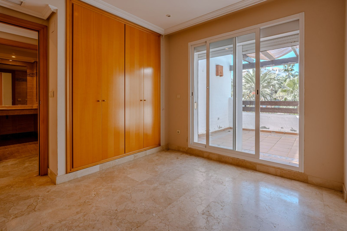Huis te koop in Estepona | 3 slaapkamers H5363953