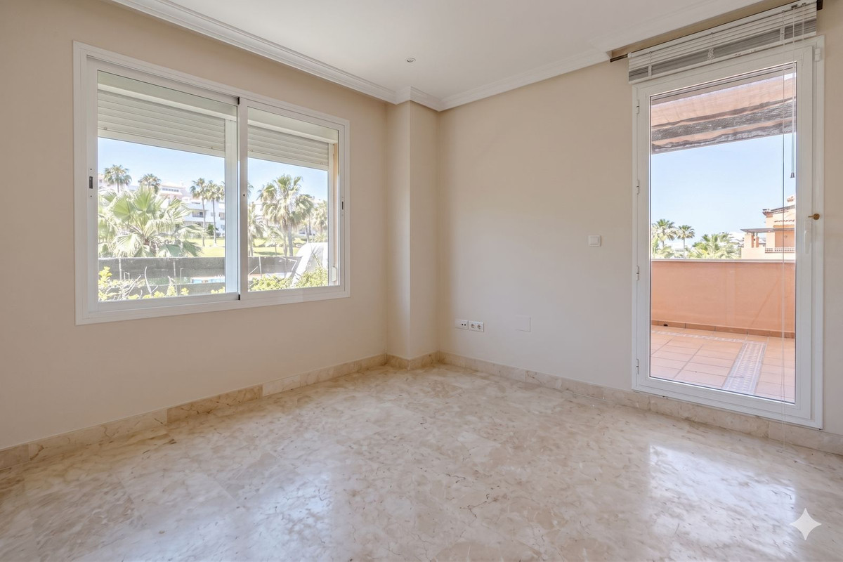 Huis te koop in Estepona | 3 slaapkamers H5363953