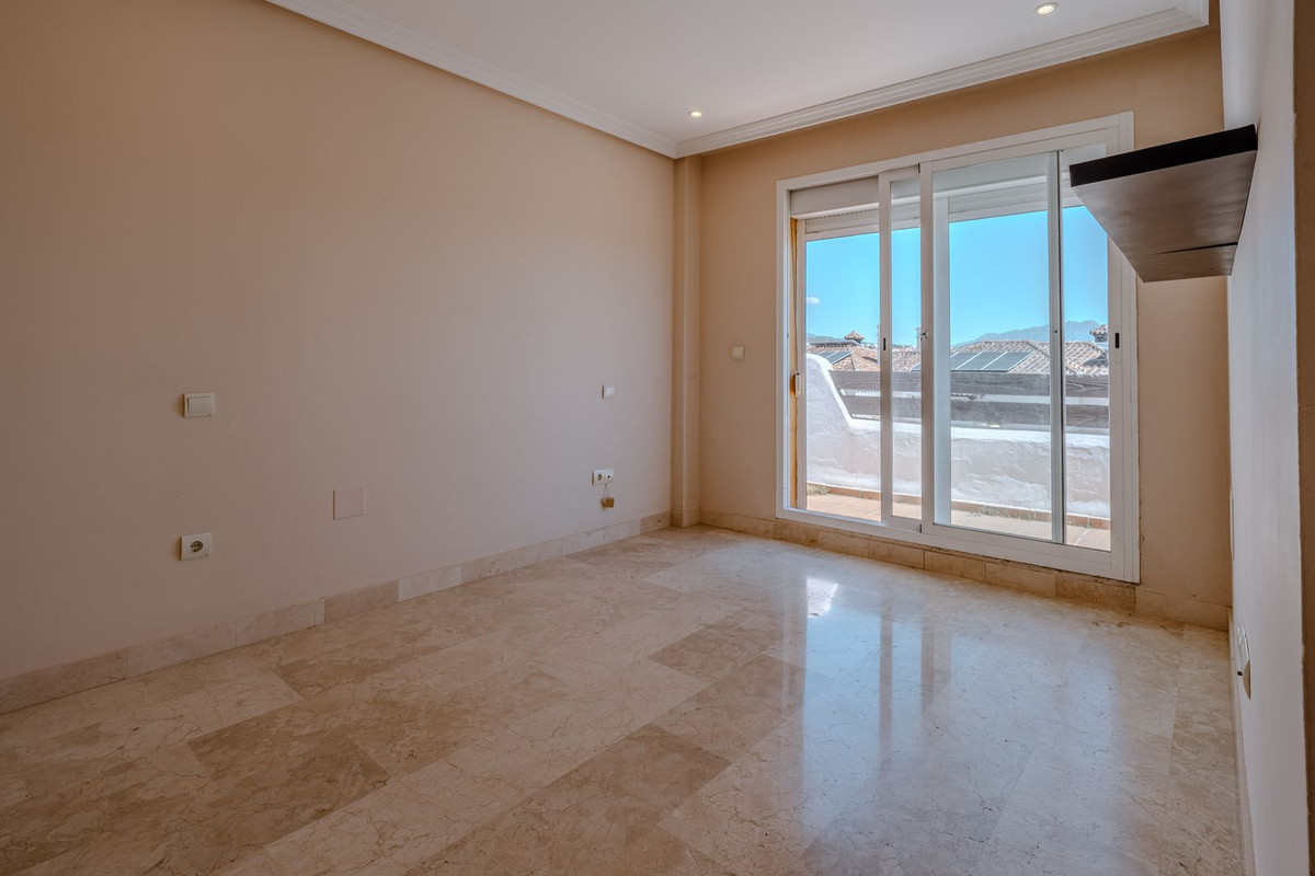 Huis te koop in Estepona | 3 slaapkamers H5363953