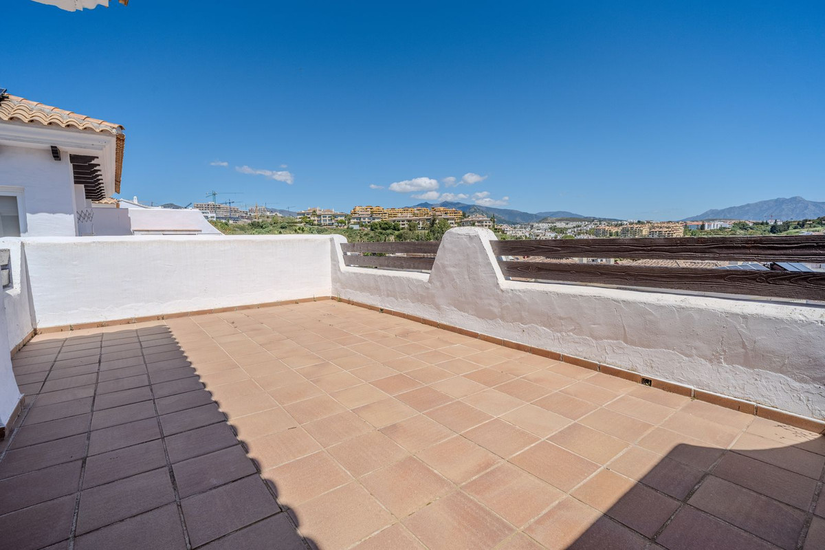 Huis te koop in Estepona | 3 slaapkamers H5363953