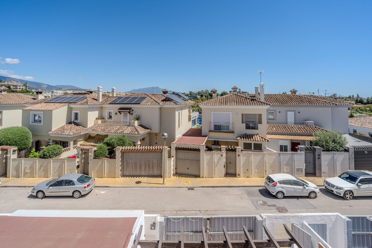 Huis te koop in Estepona | 3 slaapkamers H5363953